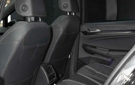 Volkswagen Golf VIII, 2023 год, 1 860 000 рублей, 14 фотография