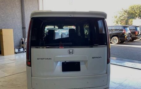 Honda Stepwgn, 2023 год, 2 225 000 рублей, 3 фотография