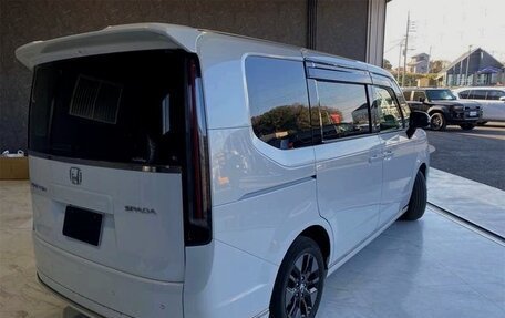 Honda Stepwgn, 2023 год, 2 225 000 рублей, 4 фотография