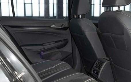 Volkswagen Golf VIII, 2023 год, 1 860 000 рублей, 13 фотография