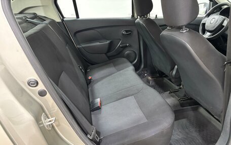 Renault Logan II, 2015 год, 530 000 рублей, 14 фотография