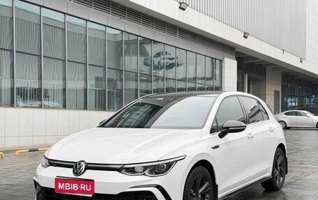 Volkswagen Golf VIII, 2021 год, 1 750 000 рублей, 1 фотография