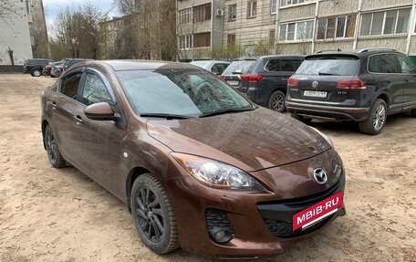 Mazda 3, 2011 год, 900 000 рублей, 2 фотография