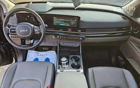 KIA Carnival, 2024 год, 6 фотография