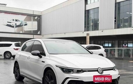 Volkswagen Golf VIII, 2021 год, 1 750 000 рублей, 3 фотография