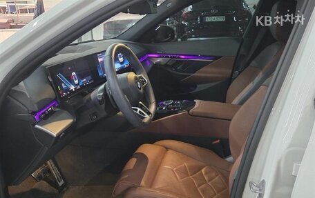 BMW 5 серия, 2025 год, 5 фотография