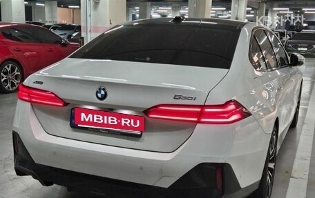 BMW 5 серия, 2025 год, 3 фотография