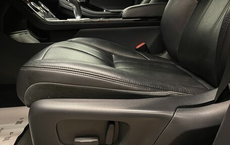 Land Rover Range Rover Evoque II, 2019 год, 3 300 000 рублей, 10 фотография