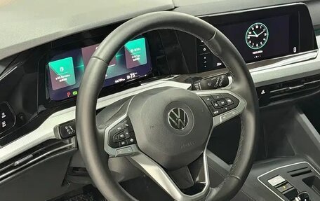 Volkswagen Golf VIII, 2022 год, 1 840 050 рублей, 11 фотография