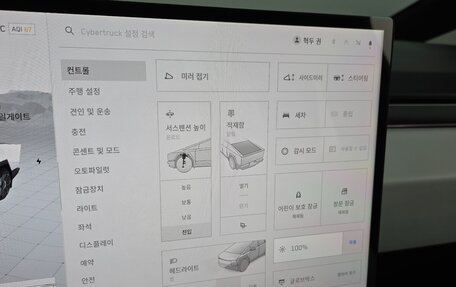 Tesla Cybertruck, 2024 год, 14 820 000 рублей, 17 фотография