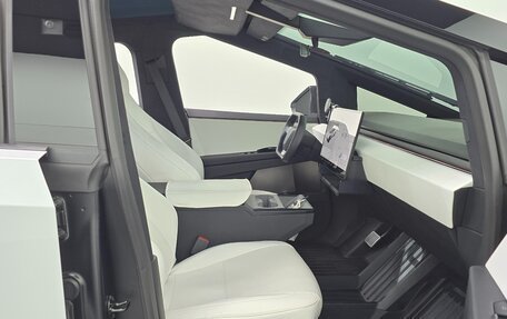 Tesla Cybertruck, 2024 год, 14 820 000 рублей, 12 фотография