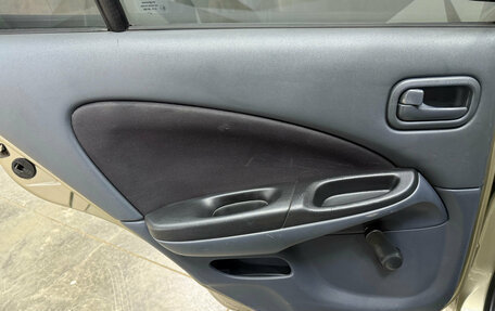 Nissan Almera, 2004 год, 270 000 рублей, 21 фотография