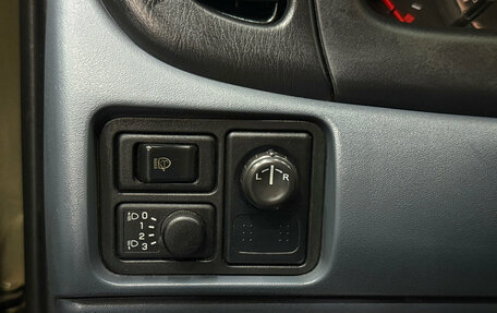 Nissan Almera, 2004 год, 270 000 рублей, 18 фотография