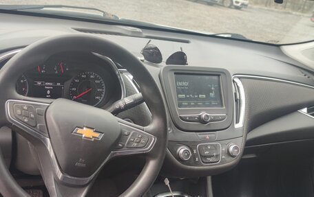 Chevrolet Malibu IX, 2017 год, 1 410 000 рублей, 7 фотография