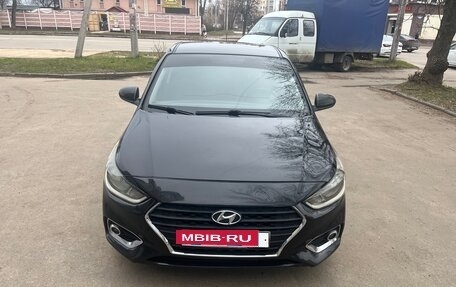 Hyundai Solaris II рестайлинг, 2018 год, 765 000 рублей, 2 фотография