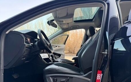 Volkswagen Passat B8 рестайлинг, 2022 год, 1 850 000 рублей, 6 фотография