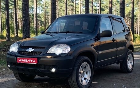 Chevrolet Niva I рестайлинг, 2012 год, 680 000 рублей, 1 фотография