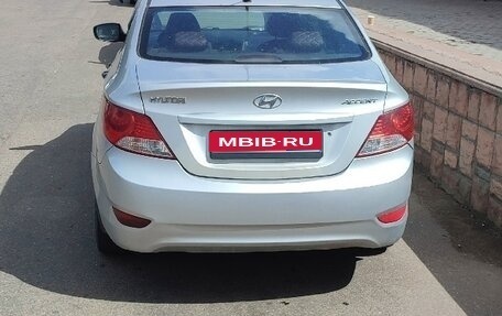 Hyundai Solaris II рестайлинг, 2013 год, 600 000 рублей, 1 фотография