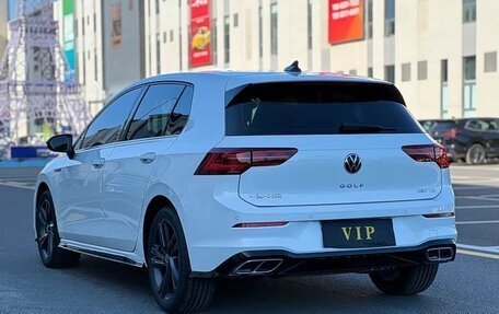 Volkswagen Golf VIII, 2023 год, 2 100 888 рублей, 3 фотография