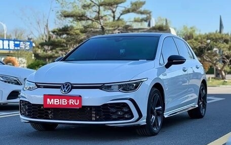 Volkswagen Golf VIII, 2023 год, 2 100 888 рублей, 2 фотография