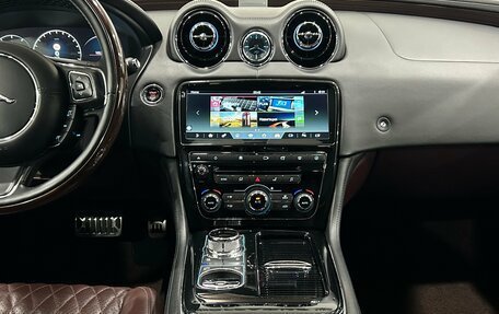 Jaguar XJ IV (X351), 2017 год, 2 790 000 рублей, 14 фотография