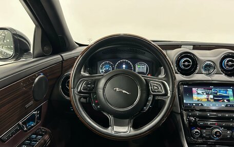 Jaguar XJ IV (X351), 2017 год, 2 790 000 рублей, 11 фотография