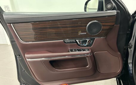 Jaguar XJ IV (X351), 2017 год, 2 790 000 рублей, 30 фотография