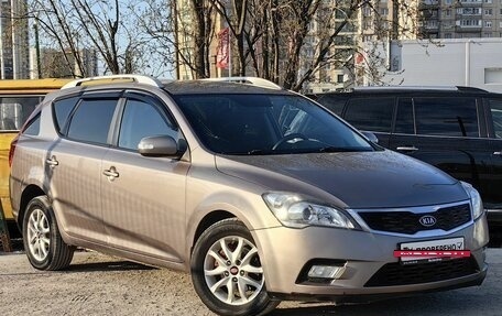 KIA cee'd I рестайлинг, 2010 год, 669 000 рублей, 3 фотография