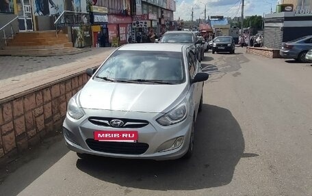 Hyundai Solaris II рестайлинг, 2013 год, 600 000 рублей, 3 фотография