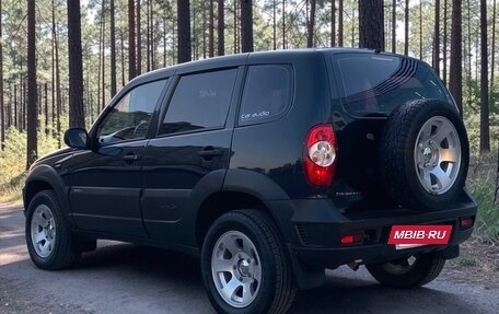 Chevrolet Niva I рестайлинг, 2012 год, 680 000 рублей, 3 фотография