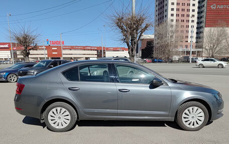 Skoda Octavia, 2019 год, 1 895 000 рублей, 4 фотография