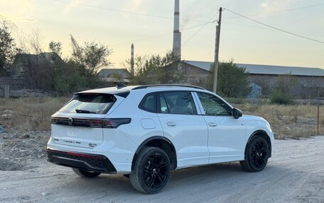 Volkswagen Tiguan, 2026 год, 4 900 000 рублей, 2 фотография