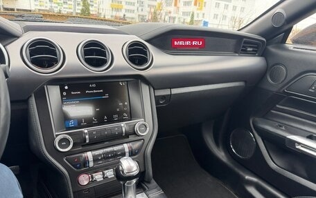 Ford Mustang VI рестайлинг, 2018 год, 3 250 000 рублей, 3 фотография