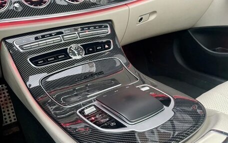 Mercedes-Benz E-Класс, 2019 год, 3 700 000 рублей, 10 фотография