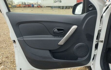 Renault Logan II, 2020 год, 666 000 рублей, 9 фотография