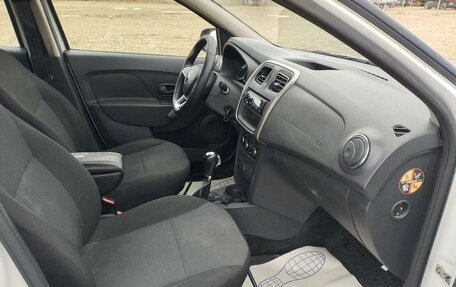 Renault Logan II, 2020 год, 666 000 рублей, 8 фотография