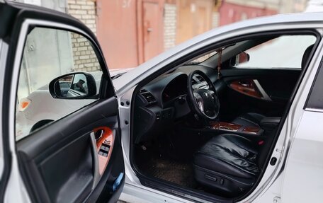 Toyota Camry, 2010 год, 1 550 000 рублей, 14 фотография