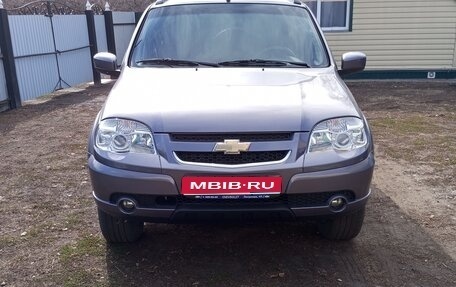 Chevrolet Niva I рестайлинг, 2015 год, 750 000 рублей, 1 фотография