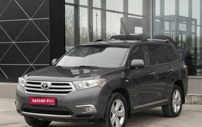Toyota Highlander III, 2012 год, 1 785 000 рублей, 1 фотография