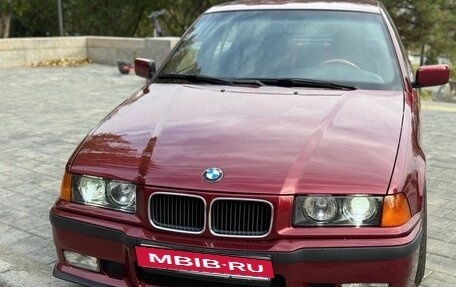 BMW 3 серия, 1993 год, 1 700 000 рублей, 1 фотография