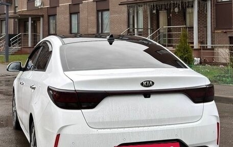 KIA Rio IV, 2021 год, 1 900 000 рублей, 2 фотография