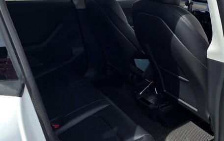 Tesla Model Y I, 2021 год, 5 000 000 рублей, 10 фотография