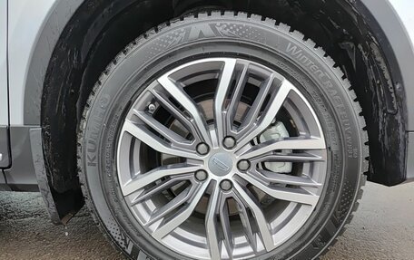 Geely Atlas, 2023 год, 2 400 000 рублей, 18 фотография