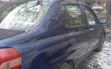 Toyota Platz, 2001 год, 270 000 рублей, 11 фотография