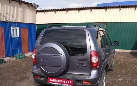 Chevrolet Niva I рестайлинг, 2015 год, 750 000 рублей, 4 фотография