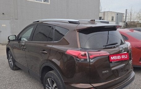 Toyota RAV4, 2017 год, 2 200 000 рублей, 5 фотография