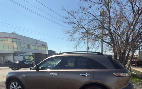 Infiniti FX I, 2007 год, 900 000 рублей, 3 фотография