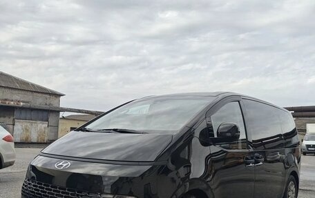 Hyundai Staria, 2021 год, 4 490 000 рублей, 2 фотография