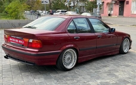 BMW 3 серия, 1993 год, 1 700 000 рублей, 3 фотография