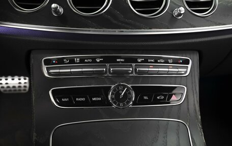 Mercedes-Benz E-Класс, 2018 год, 2 948 000 рублей, 16 фотография